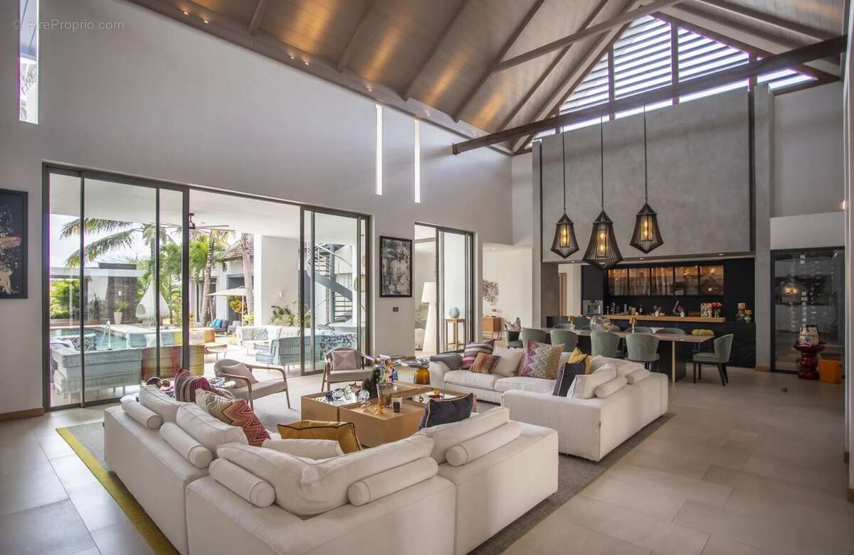 Maison à SAINT-MARTIN-DE-VALGALGUES