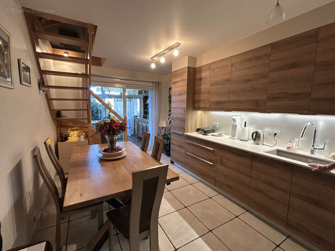 Appartement à NEYDENS