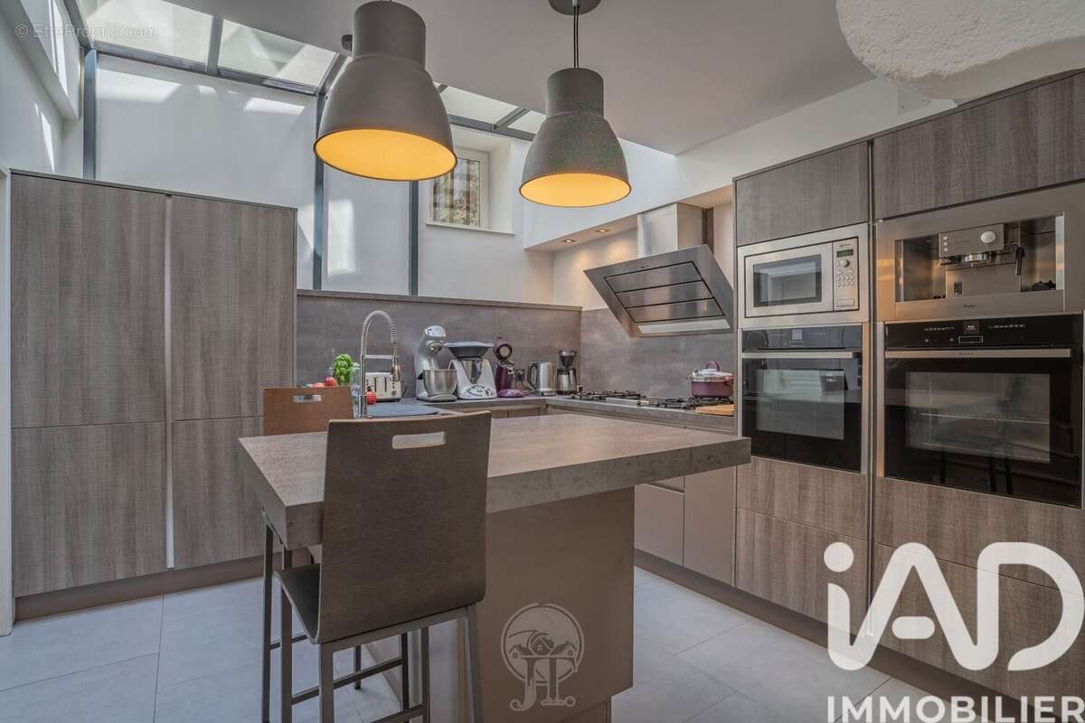 Maison 238 m² à Sainte-Ruffine  - photo 6