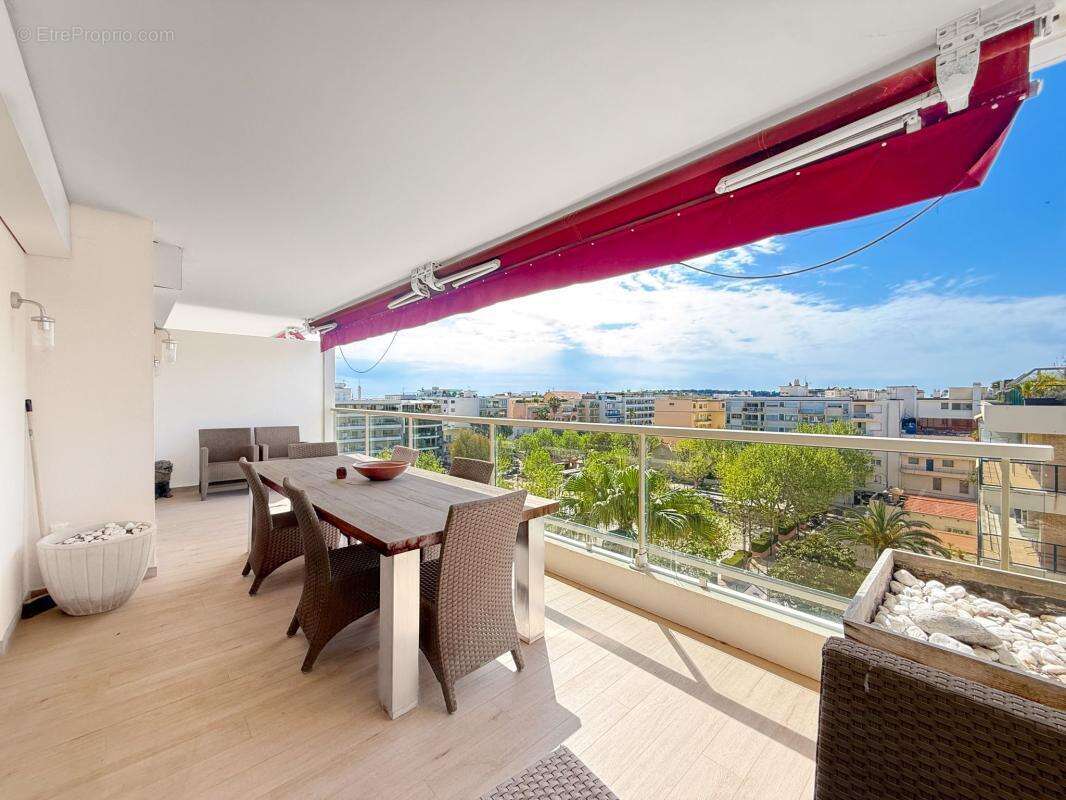 Appartement à CANNES