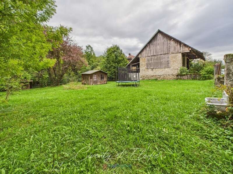 Terrain à SAINT-VITAL