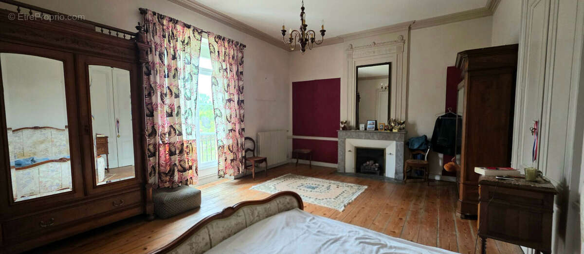 Maison à AYGUEMORTE-LES-GRAVES