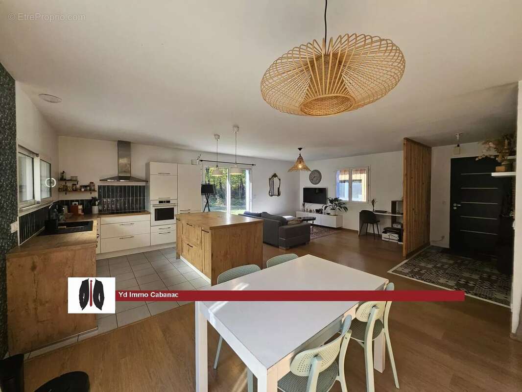 Maison à CABANAC-ET-VILLAGRAINS