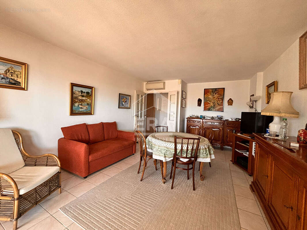 Appartement à FREJUS