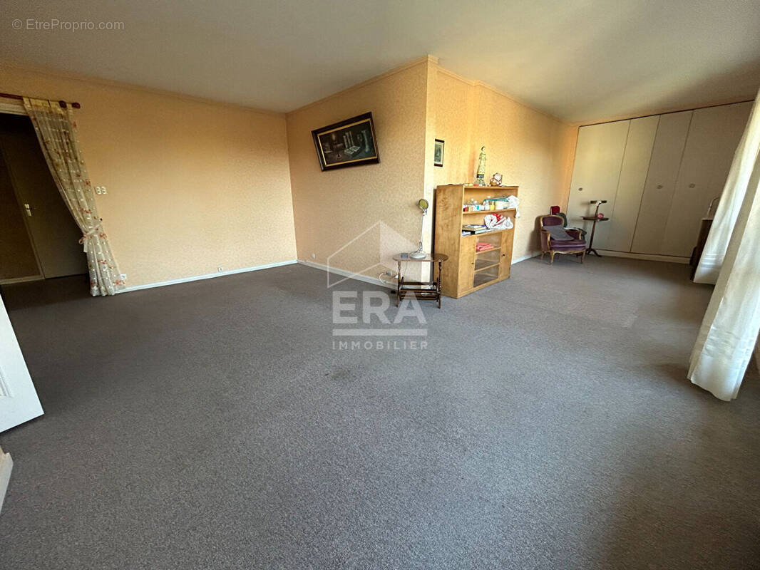 Appartement à ELANCOURT