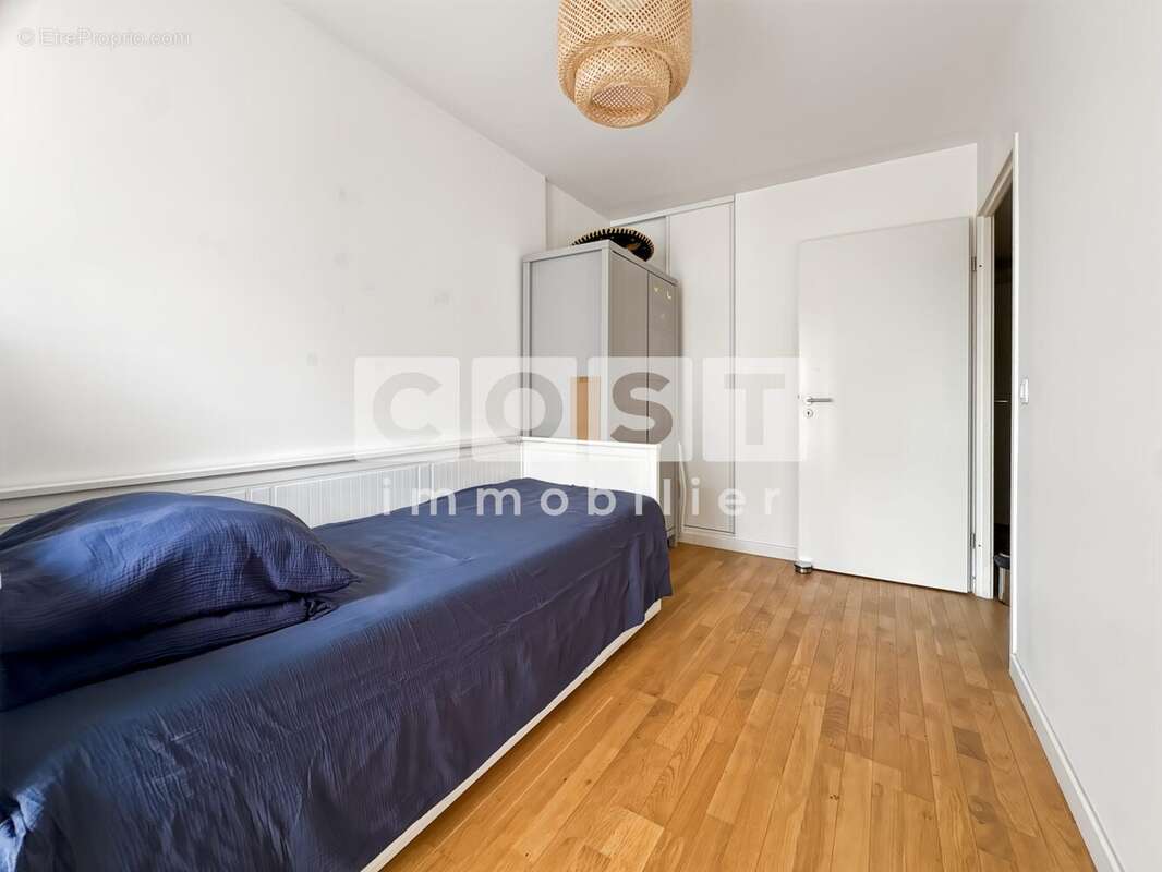 Appartement 69 m² à Asnieres-Sur-Seine  - photo 4