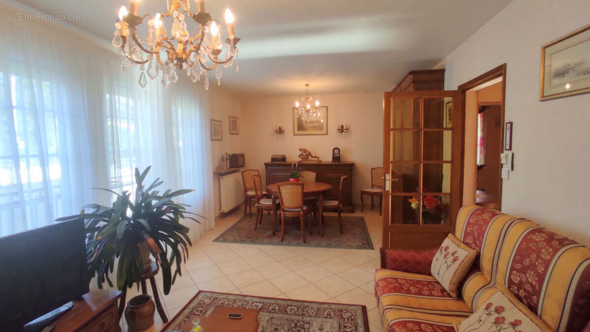 Maison à CHATELLERAULT