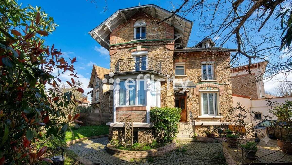 Maison à CHATILLON