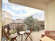 Appartement à CHARENTON-LE-PONT