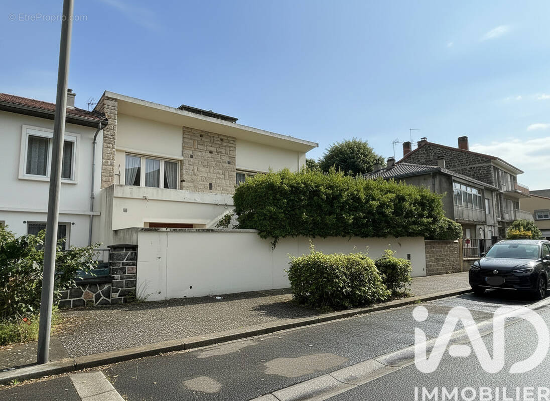 Photo 1 - Maison à AUBIERE