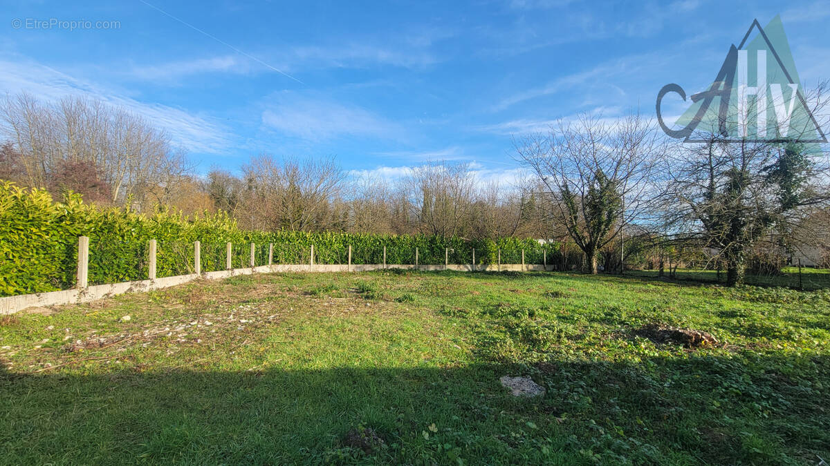 Terrain à VILLIERS-SUR-SEINE