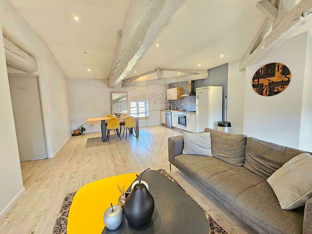 Appartement à POMMIERS