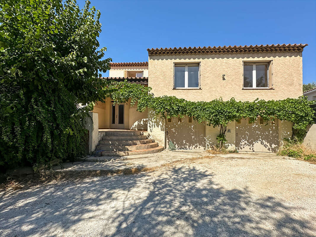 Maison à ENSUES-LA-REDONNE