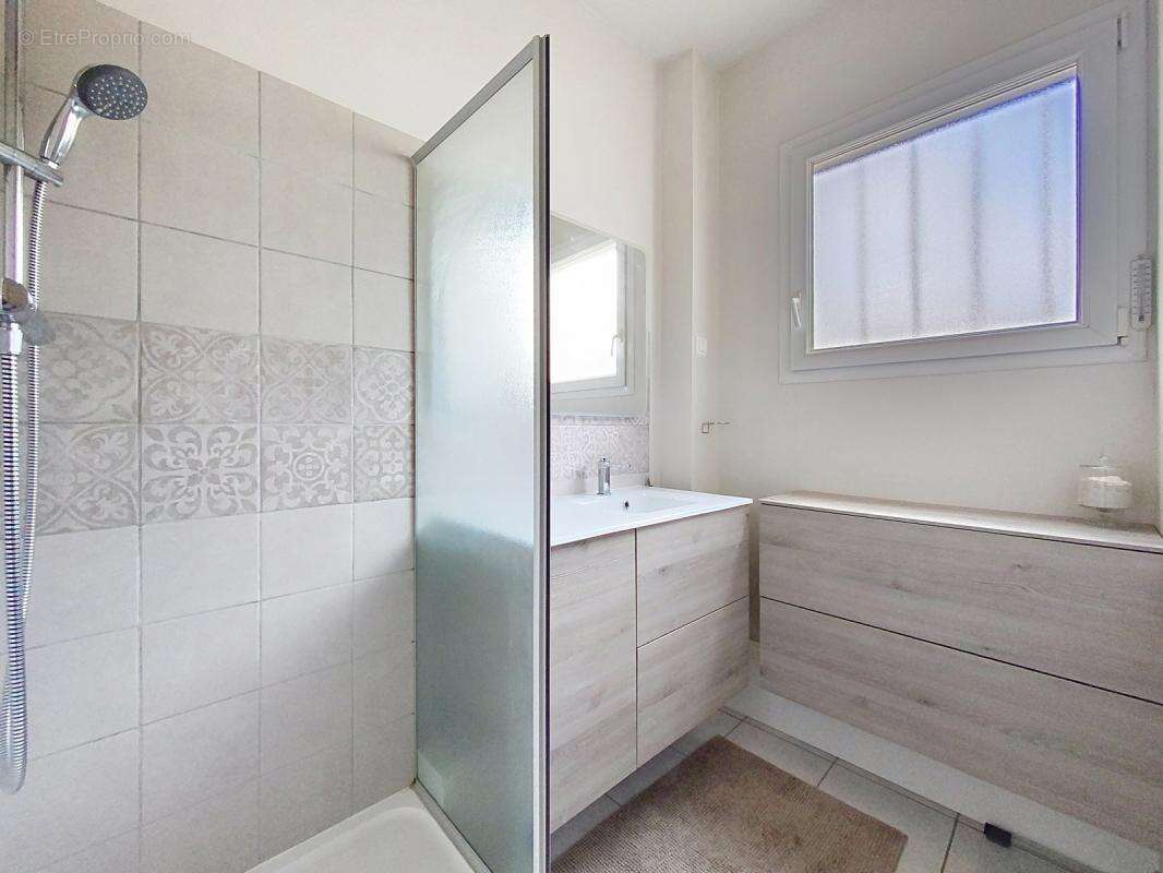 Appartement à OULLINS