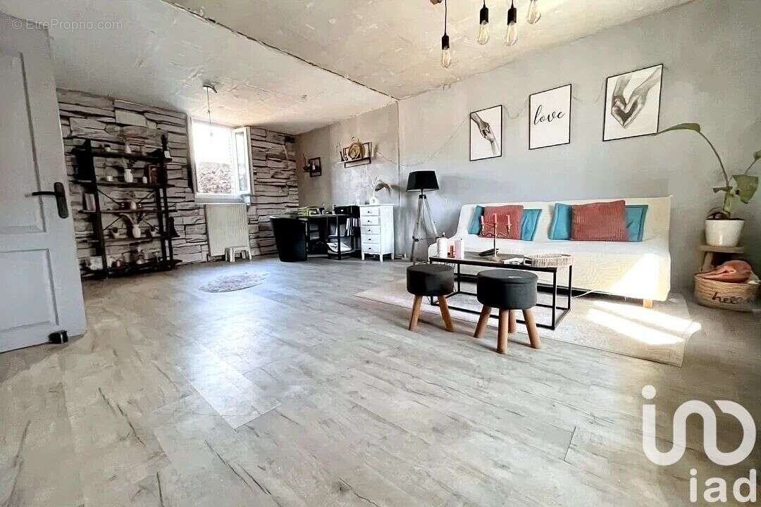 Maison 98 m² à Saint-Aubin-Des-Coudrais  - photo 7