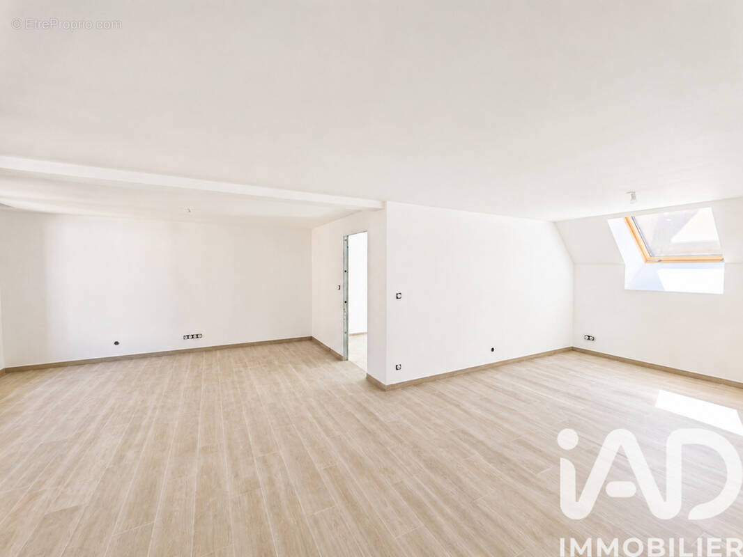 Appartement 120 m² à Durningen  - photo 1