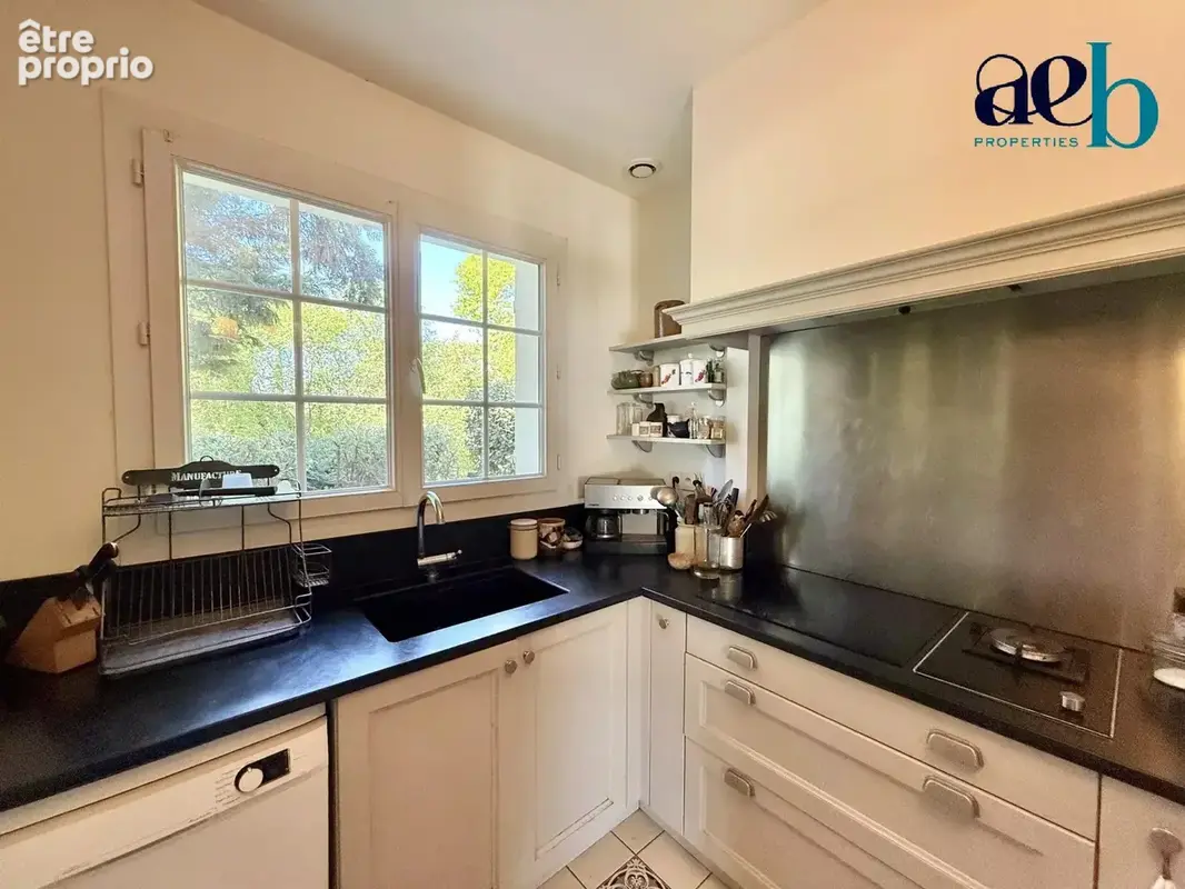 Maison familiale de plain-pied 155m² - photo 11