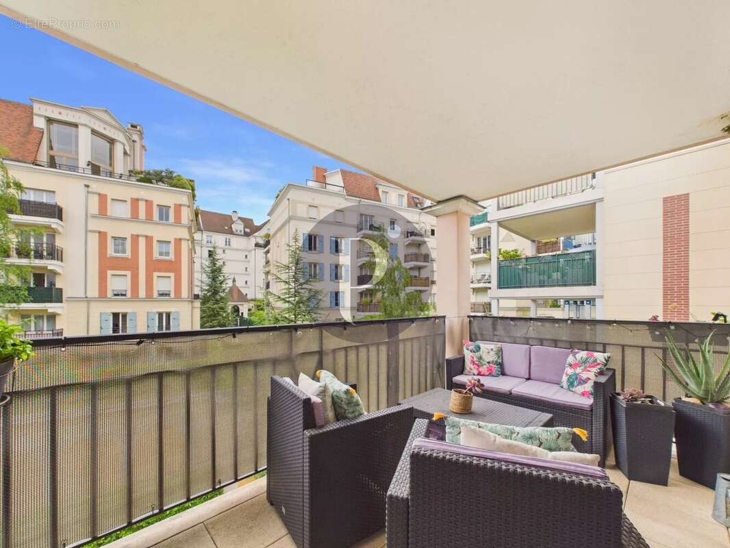 Appartement à LE PLESSIS-ROBINSON