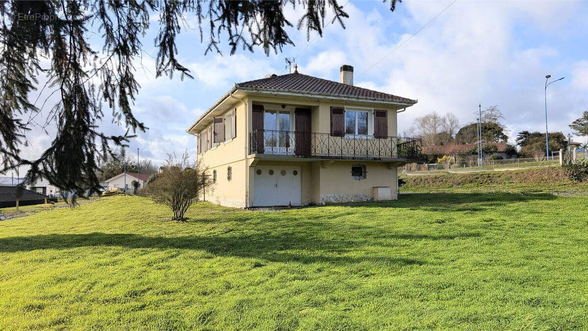 Maison à SAINT-SEVER