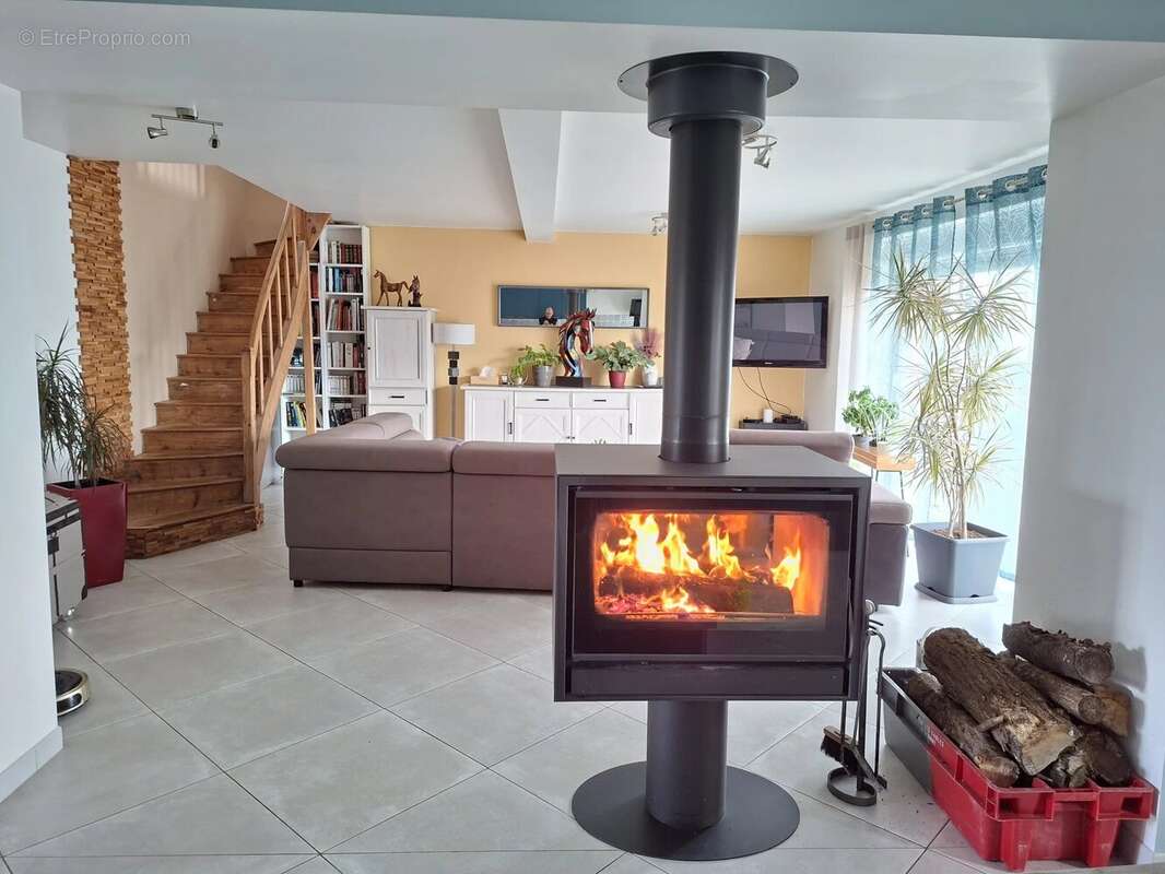 Maison à MONTBERT