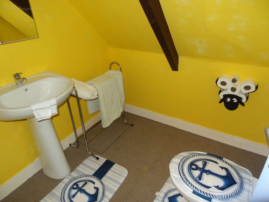 Maison à PLOUNEVEZ-QUINTIN