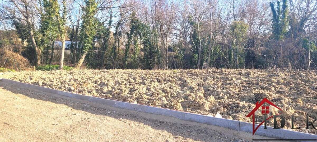 Terrain à SOIGNOLLES-EN-BRIE