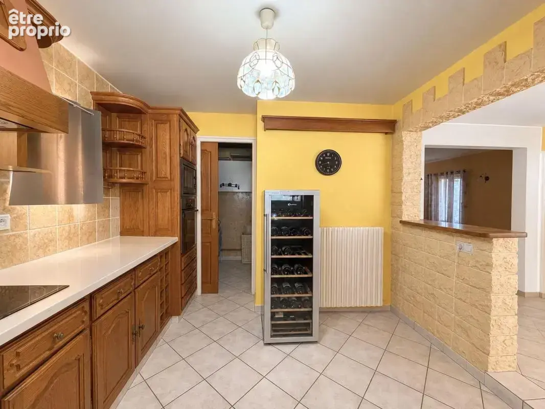 Mont-de-Marsan Saint-Médard – Maison 185 m², 4 chambres, véranda, jardin 820 m² - photo 4
