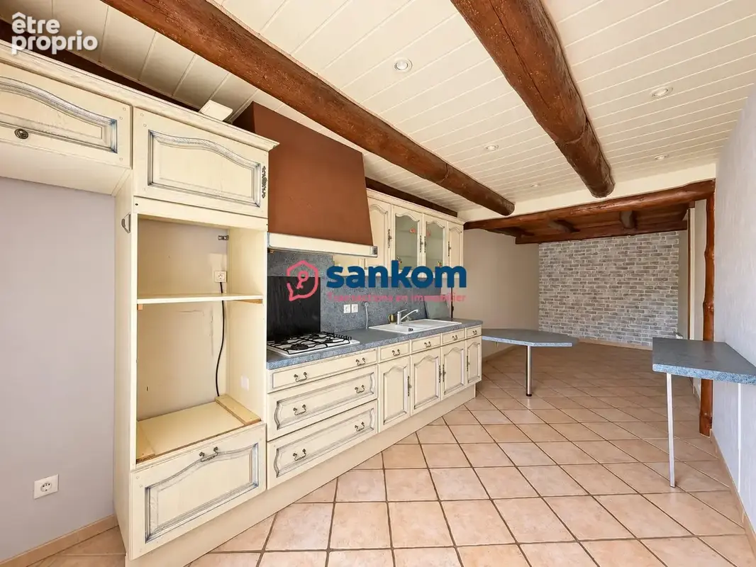 Maison 4 pièces 121 m² à vendre à Sanssac-L'eglise (43320) - photo 4