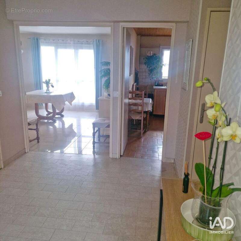 Photo 4 - Appartement à PARIS-19E