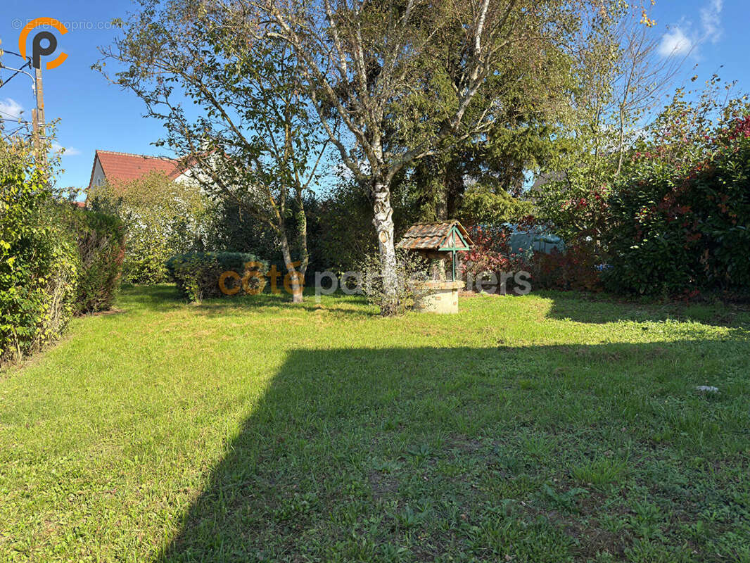 Maison à SAINT-AMAND-MONTROND