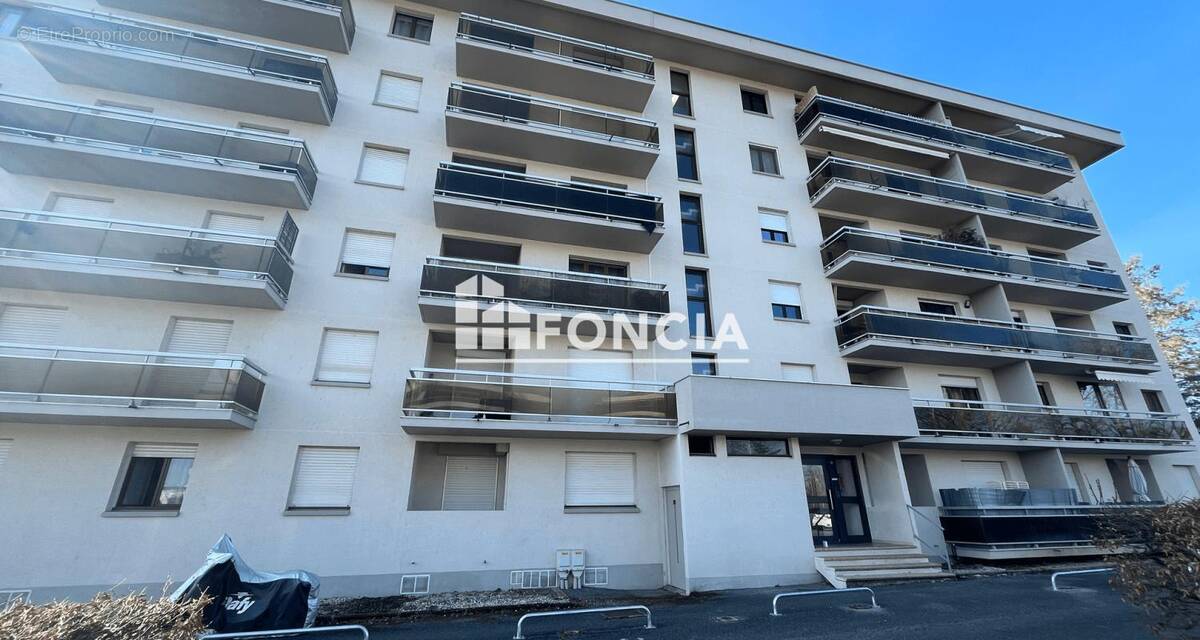 Appartement à AMBILLY