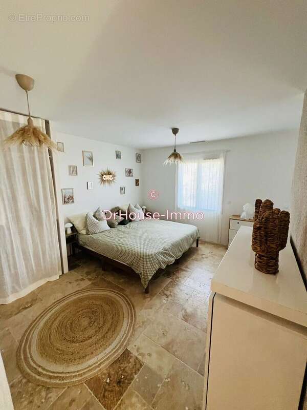 Maison à SAINT-LAURENT-DES-VIGNES