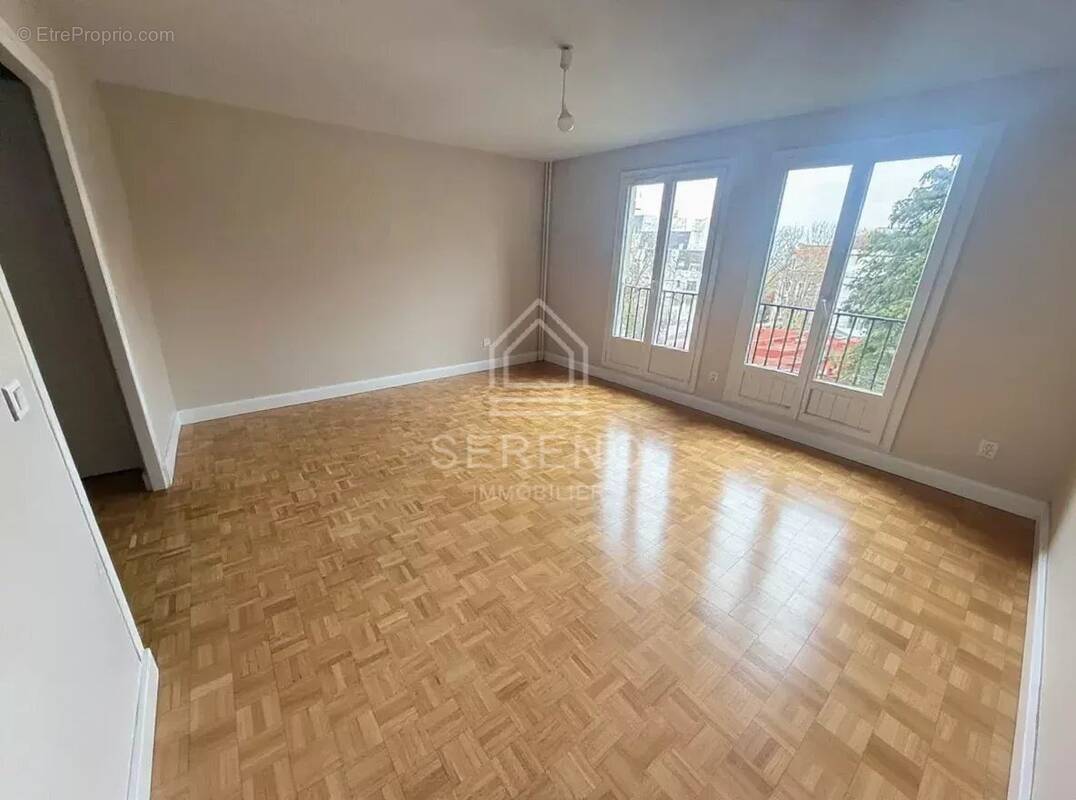 Appartement à NOGENT-SUR-MARNE
