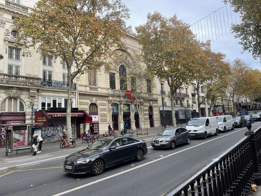 Autre à PARIS-3E