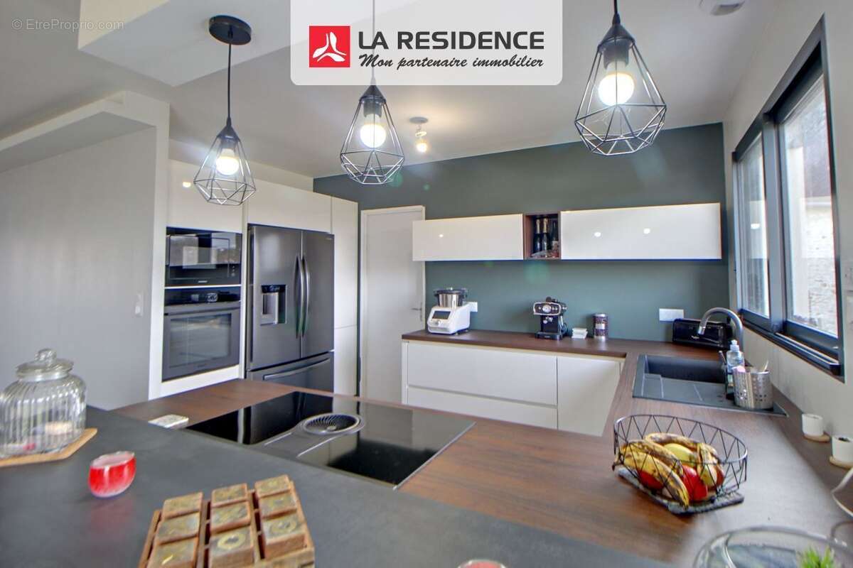Maison 160 m² à Saint-Etienne-Sous-Bailleul  - photo 6