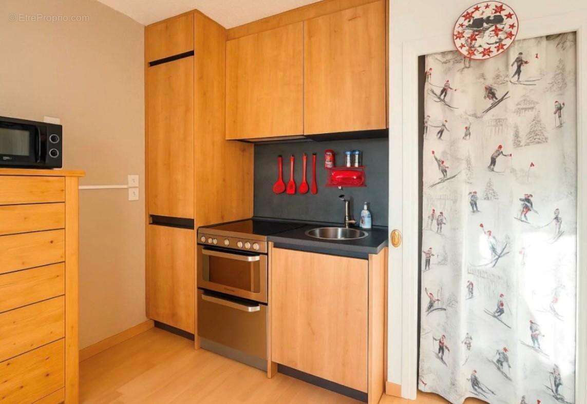   - Appartement à SAINT-DALMAS-LE-SELVAGE