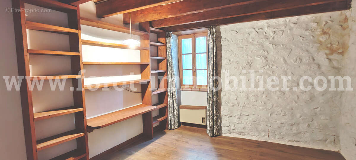 Maison à GILHOC-SUR-ORMEZE