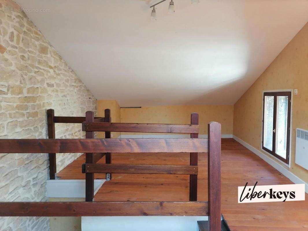 Maison de ville- hyper centre- 3 chambres-cave-cellier-71700 tournus - photo 9