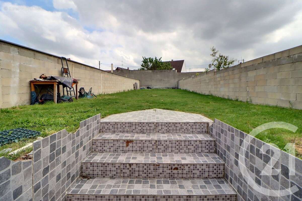 Maison à AULNAY-SOUS-BOIS
