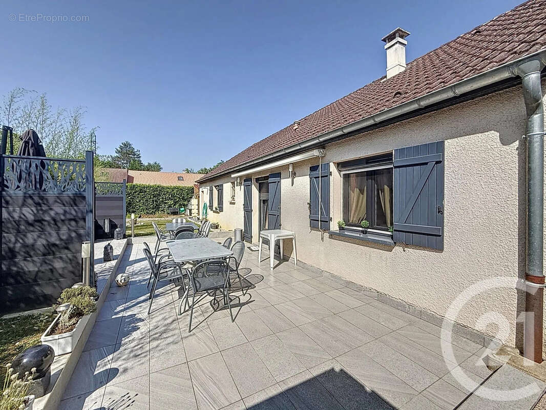 Maison à NEUILLY-LES-DIJON