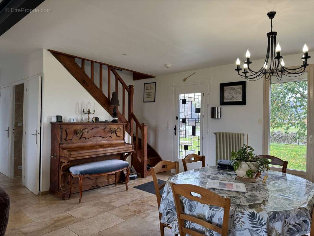 Maison à BERNAY