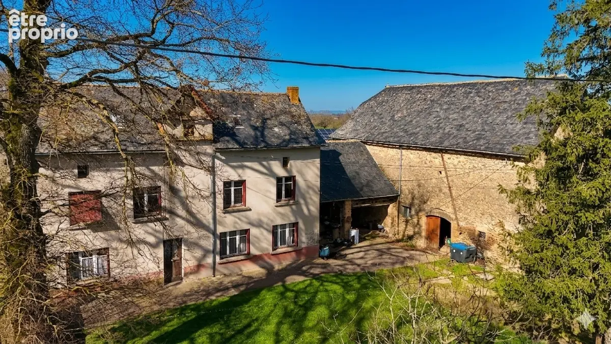 MONTBAZENS - Authentique corps de ferme en pierres, superbe grange et dépendances. - photo 15