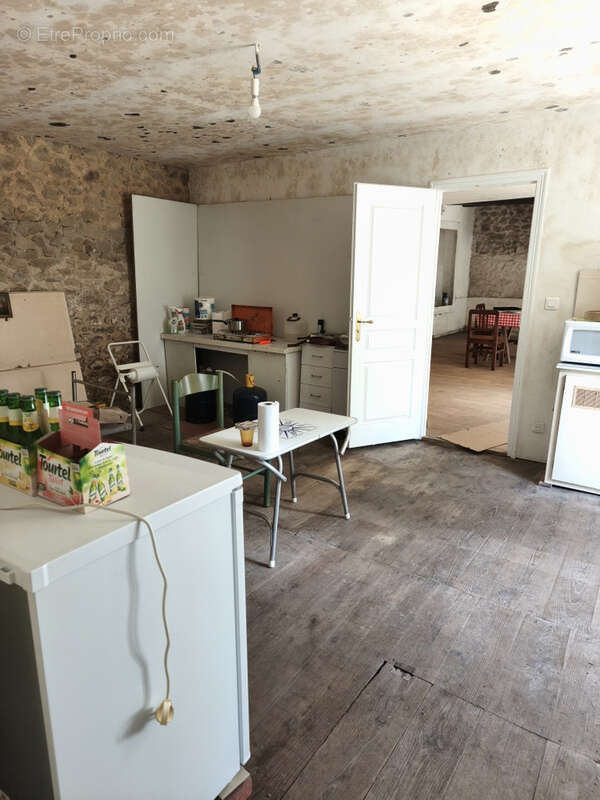 propriété à terminer de rénover avec 11ha de taillis - photo 6