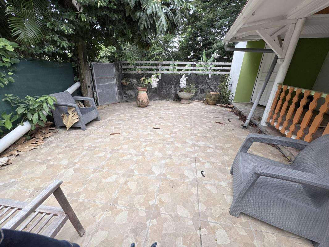 A VENDRE : VILLA F9 à Trois Rivière (97114) - photo 19