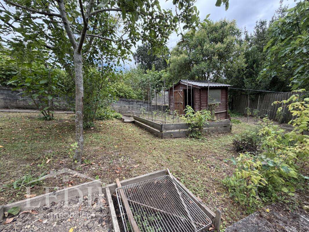 Maison de ville avec jardin, terrasse et garage - photo 7