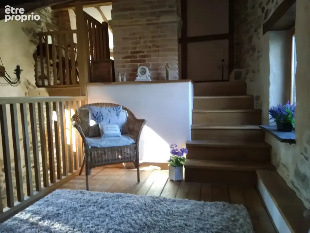 Maison à finir de rénover, située dans un cadre paisible - photo 11