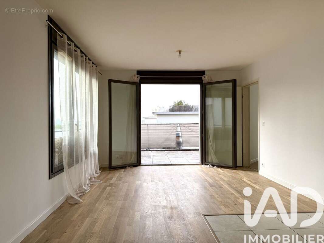 Photo 6 - Appartement à NANTERRE