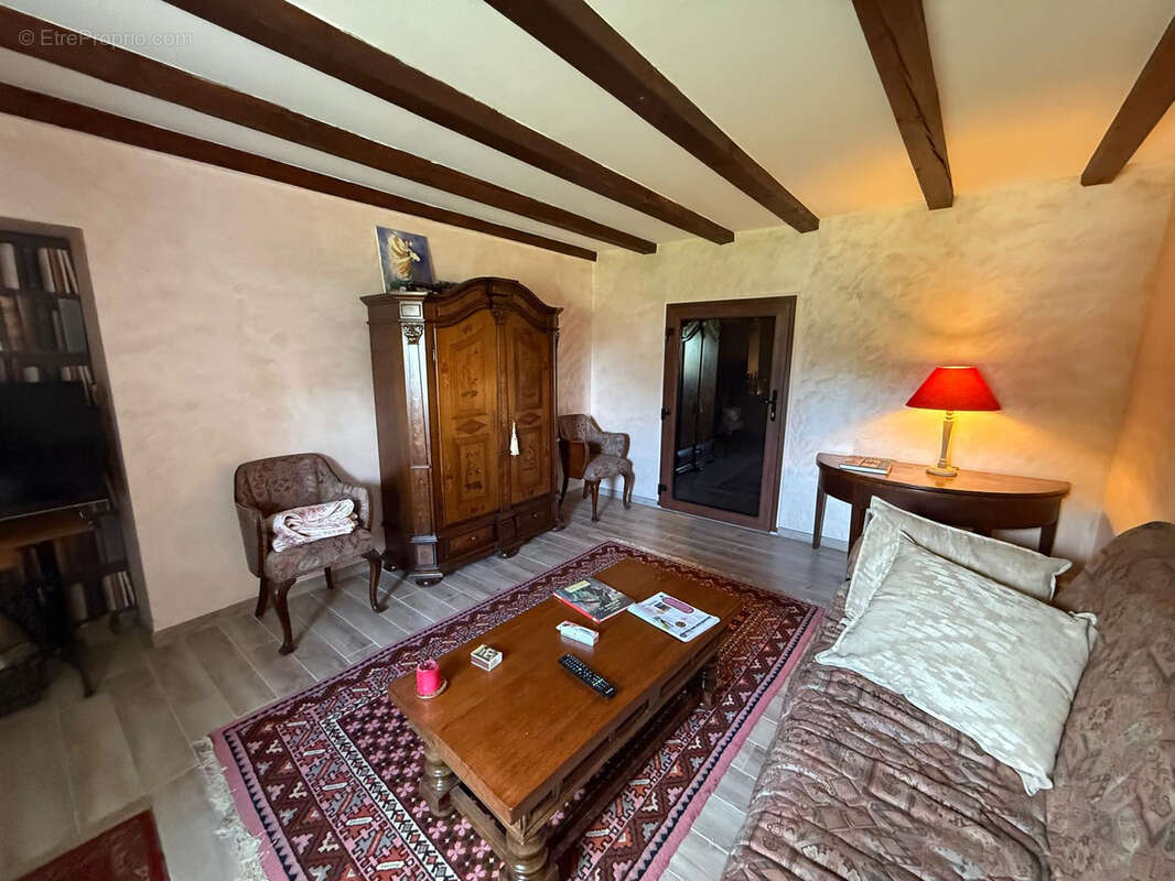 Saint-Jean-De-Tholome - Maison de 180m2 7 pièces - à vendre - photo 5