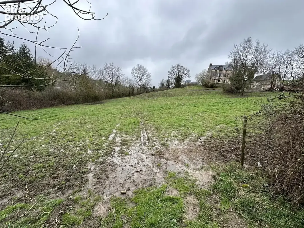 Terrain à MONTROZIER