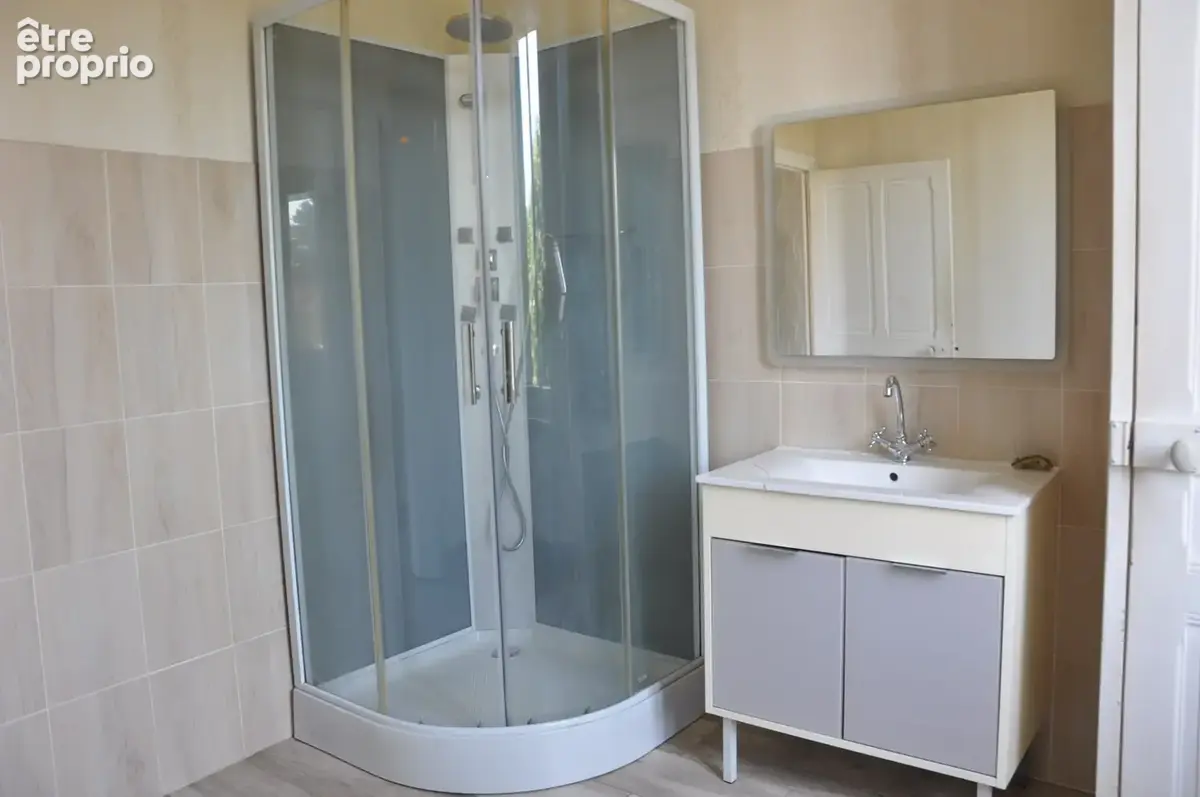 Belle maison des années 30, proche des commodités, terrain de 2120 m2 - photo 8